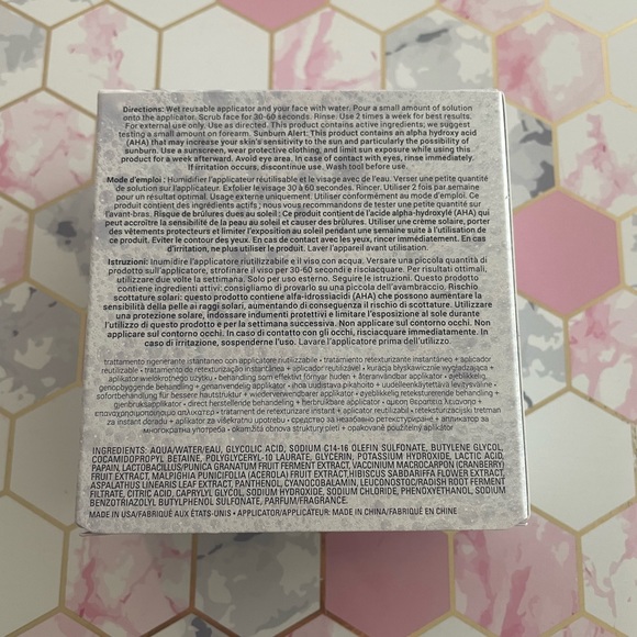 FENTY SKIN Pre-Show Glow 10% Aha Treatment + Reusable Applicator - Picture 2 of 3